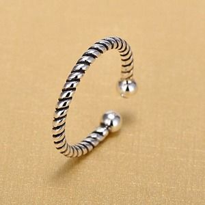 Vintage Style Ball Prong Ring